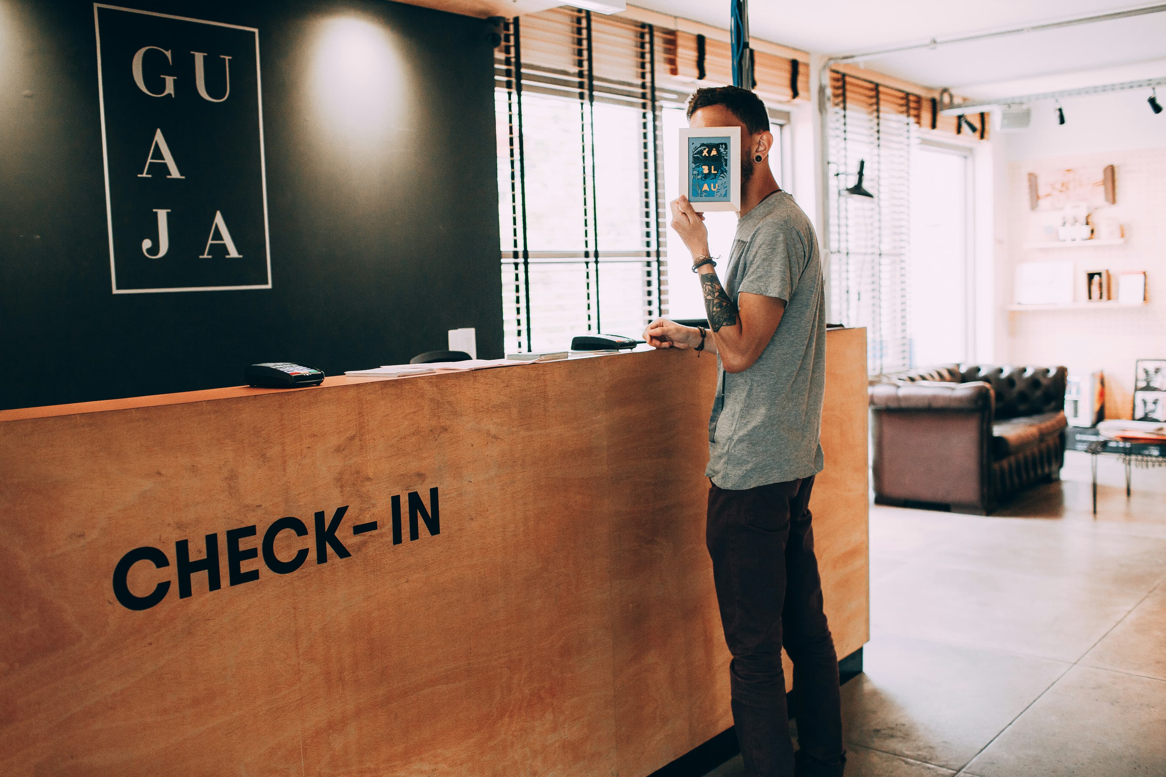 Check-in e Check-out Automatizado